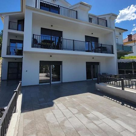 Fantasia Del Mare Apartment And Rooms Dramalj Kültér fotó