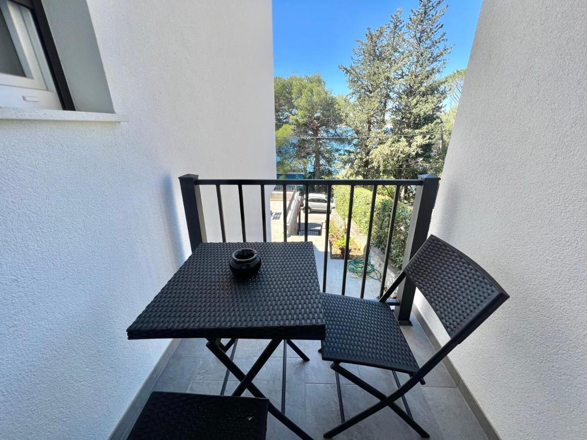 Fantasia Del Mare Apartment And Rooms Dramalj Kültér fotó