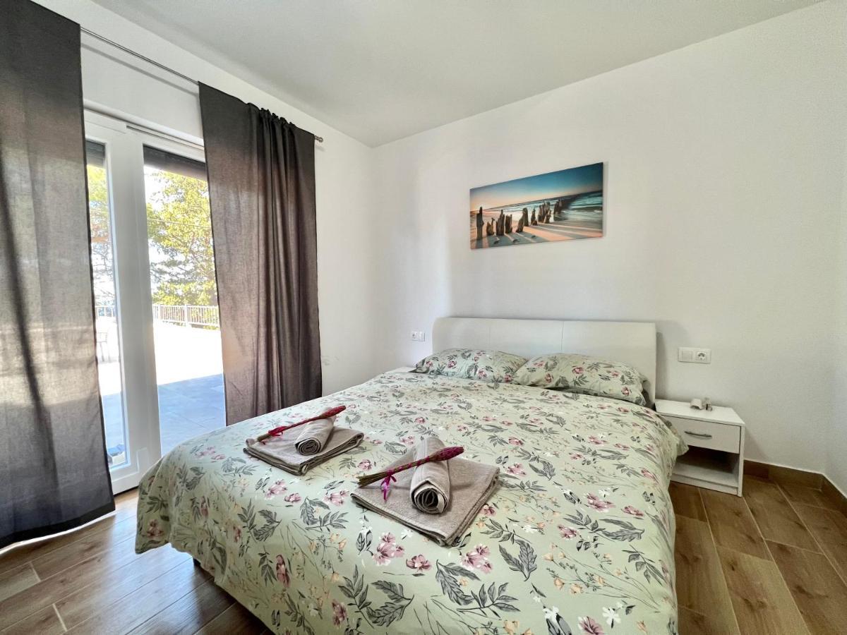 Fantasia Del Mare Apartment And Rooms Dramalj Kültér fotó