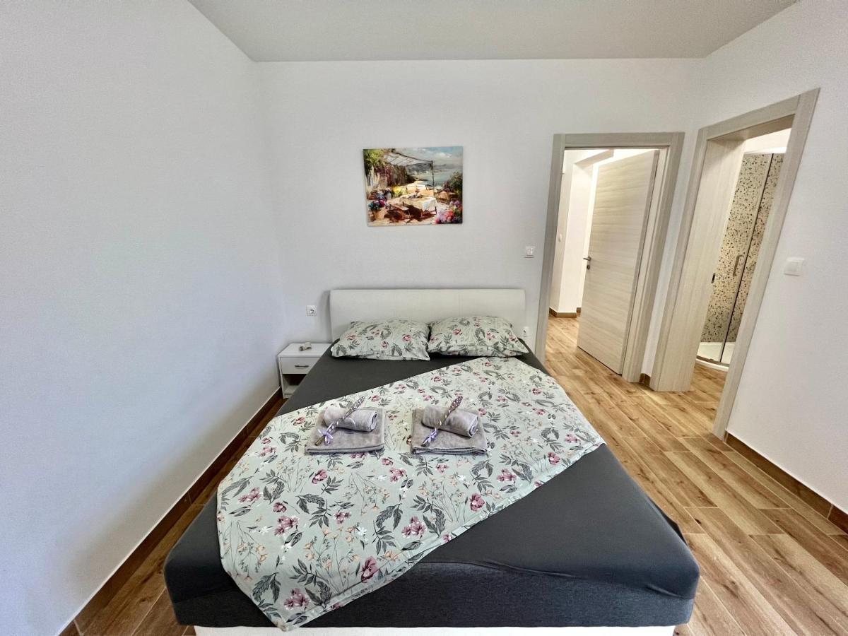 Fantasia Del Mare Apartment And Rooms Dramalj Kültér fotó