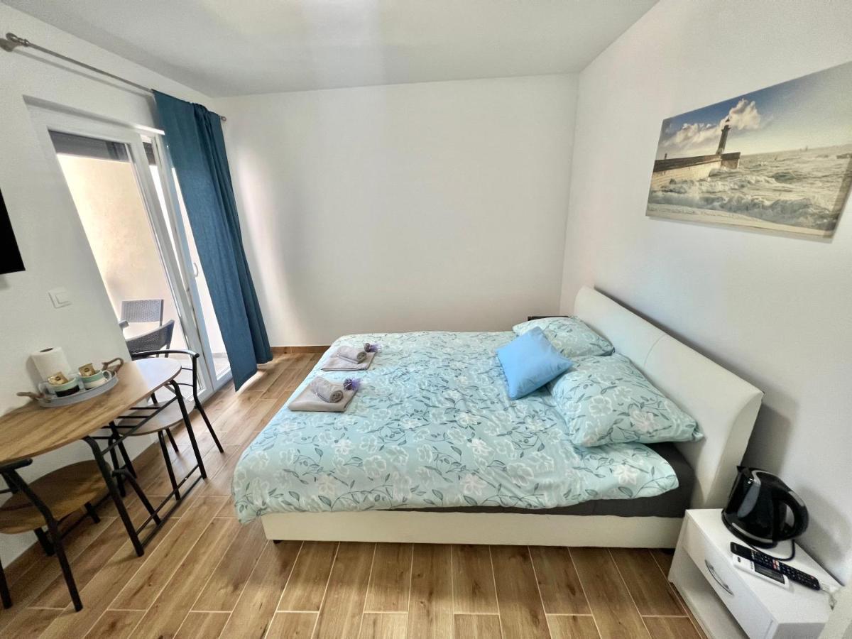 Fantasia Del Mare Apartment And Rooms Dramalj Kültér fotó