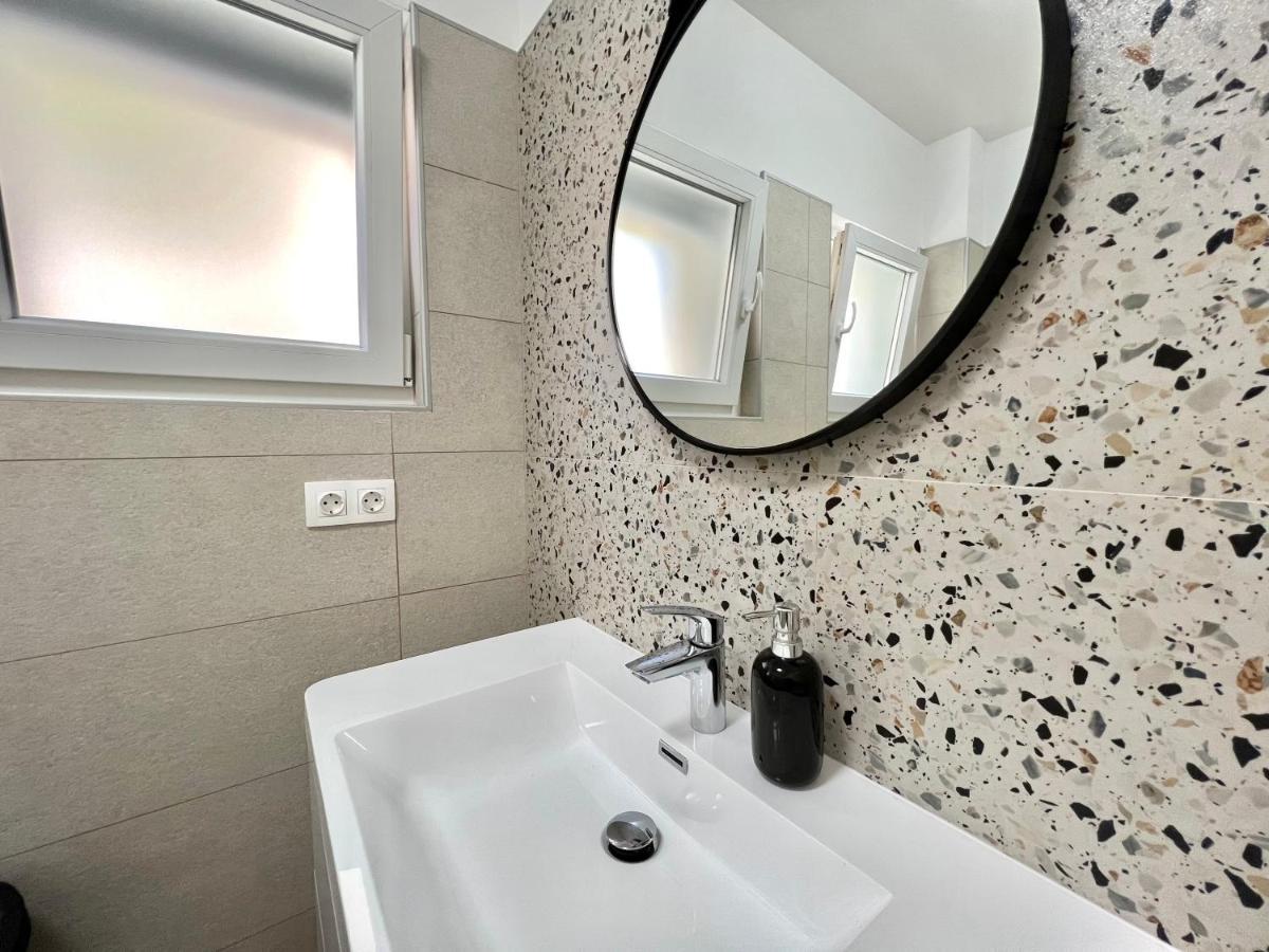 Fantasia Del Mare Apartment And Rooms Dramalj Kültér fotó