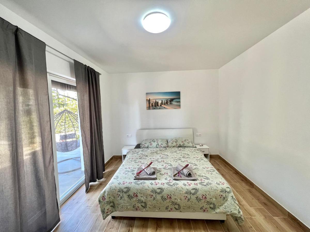 Fantasia Del Mare Apartment And Rooms Dramalj Kültér fotó