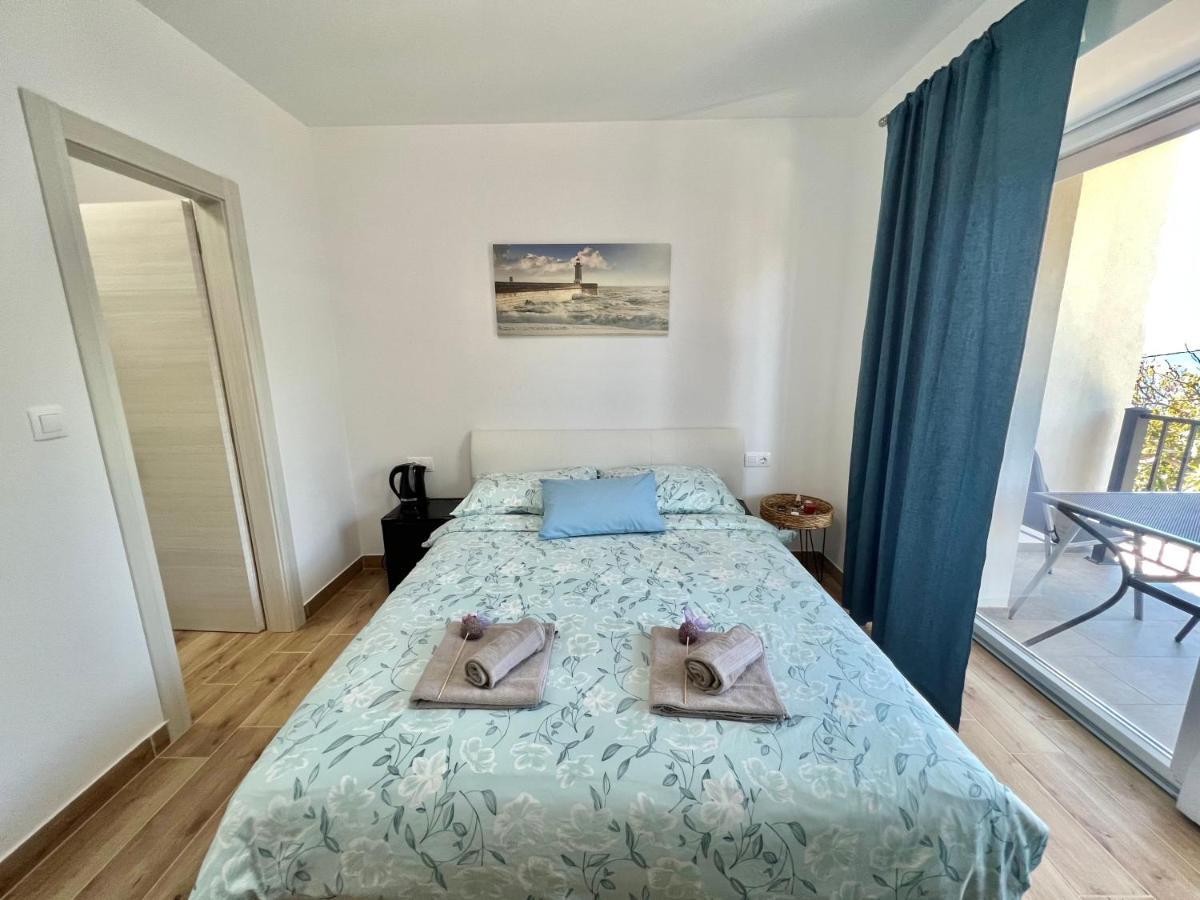 Fantasia Del Mare Apartment And Rooms Dramalj Kültér fotó
